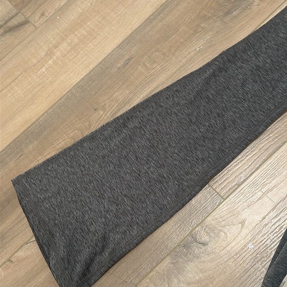 Gilly Hicks Dark Gray Flare Leggings - Picture 4 of 5